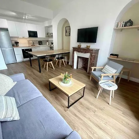 L'accostage アパート